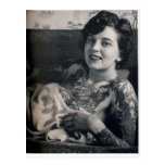 Madame tatouée étendue carte postale