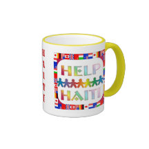 Mains aidant la tasse du Haïti