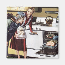 Maman vintage dans la cuisine faisant cuire le jam aimants pour réfrigérateur
