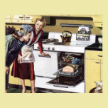 Maman vintage dans la cuisine faisant cuire le jam posters