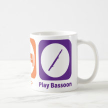 Mangez le basson de jeu de sommeil tasse