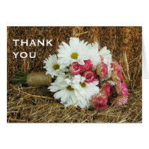 Marguerites et carte de remerciements de bouquet d