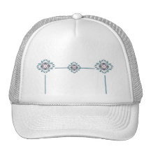 Médaillon floral casquette