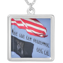 mia de prisonnier de guerre collier personnalisé