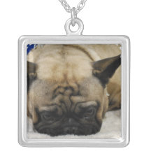 Modèle carré de collier - customisé