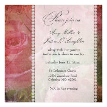Modèle romantique mou floral et de perle d'invitat