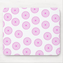 Modèle rose de petit gâteau tapis de souris