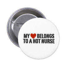 Mon coeur appartient à une infirmière chaude badge avec épingle