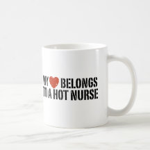 Mon coeur appartient à une infirmière chaude tasse à café