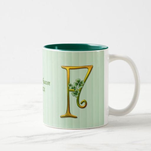 Monogramme irlandais F d'or Mug