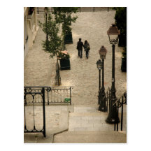 Montmartre fait un pas carte postale