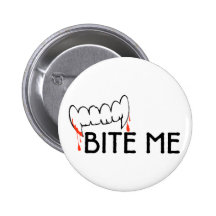Mordez-moi Badges
