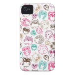 Motif coloré mignon de hibou dans le rose et le bl coque iPhone 4