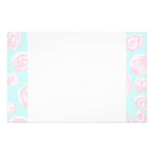 Motif de rose de rose en pastel sur bleu-clair. papier à lettre personnalisé