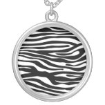 Motif d'impression de zèbre - noir et blanc pendentif