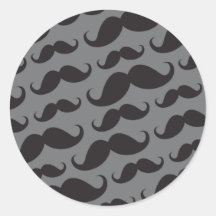 Motif drôle à la mode noir et gris de moustache adhésif rond