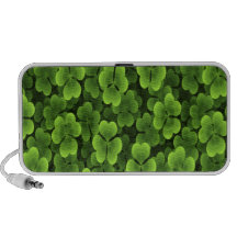 Motif vert d'usine de shamrock haut-parleur de voyage