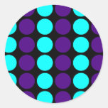 Motifs élégants pour elle : Point de polka pourpre Autocollant Rond