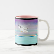 Mouette au-dessus de la mer tasse à café