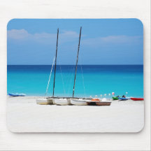 Mousepads avec une image des bateaux sur une plage tapis de souris