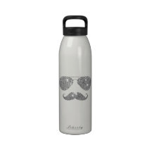 Moustache drôle de diamant avec des verres bouteille