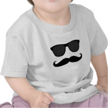 Moustache et cadeau noirs d'humeur de lunettes de  t-shirts