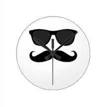 Moustache et horloge murale noires de lunettes de 