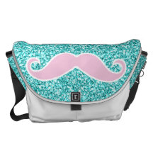 MOUSTACHE ROSE GIRLY SUR L'EFFET TURQUOISE DE SCIN BESACES