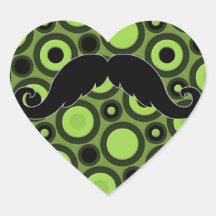 Moustache sur le rétro arrière - plan autocollant en cœur