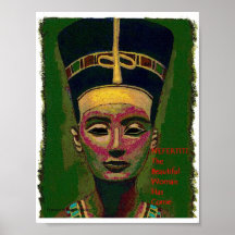 Nefertiti… la belle femme est venu affiche
