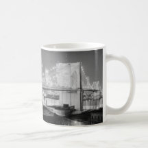 Noir et blanc de pont de Brooklyn Mugs