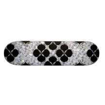 Noir floral sur le motif de diamant planches à roulettes customisées