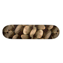 Noix de muscade entière planches à roulettes customisées