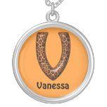 Nom de la lettre V Necklace~Customize de guépard Pendentifs