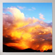 Nuages rougeoyants posters