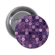 Nuances d'abrégé sur pourpre badge avec épingle