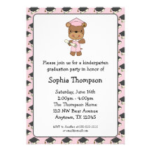 Obtention du diplôme rose de fille d'ours de diplô invitation personnalisée