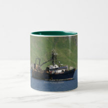 Océan Alaska, chalutier usine dans le port néerlan Tasse À Café