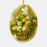 Oeufs d'or dans le panier ornements de noël