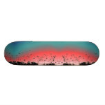 Oiseaux volant haut plateau de skateboard