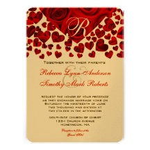 Or et faire-part de mariage rouge de roses de coeu