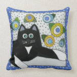 Oreiller étendu de Kitty par le maître d'hôtel de 