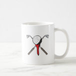 os croisés de boule et de clubs de golf tasse à café