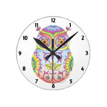 Owlushka rêvant l'horloge horloges