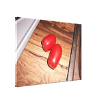 Paires de tomates sur la table toile tendue