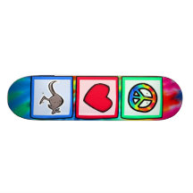 Paix, amour, kangourous planches à roulettes customisées