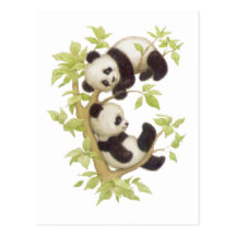 Pandas jouant dans un arbre cartes postales