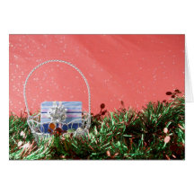 Panier de Noël avec le présent Carte