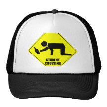 Panneau routier drôle - croisement bu d'étudiant casquette