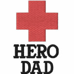 Papa de héros avec la croix de premiers secours